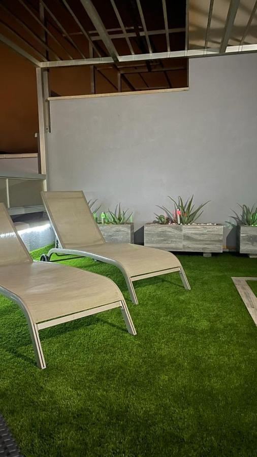 Atico "Turquesa Beach" Con Piscina, Terraza Y Barbacoa Sardina Bagian luar foto